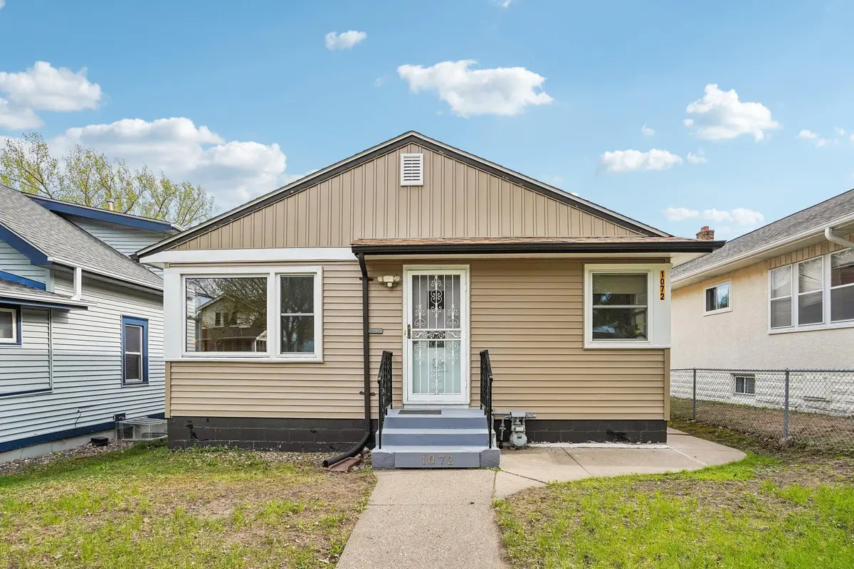 1072 Thomas Avenue, Saint Paul, MN 55104 - #1