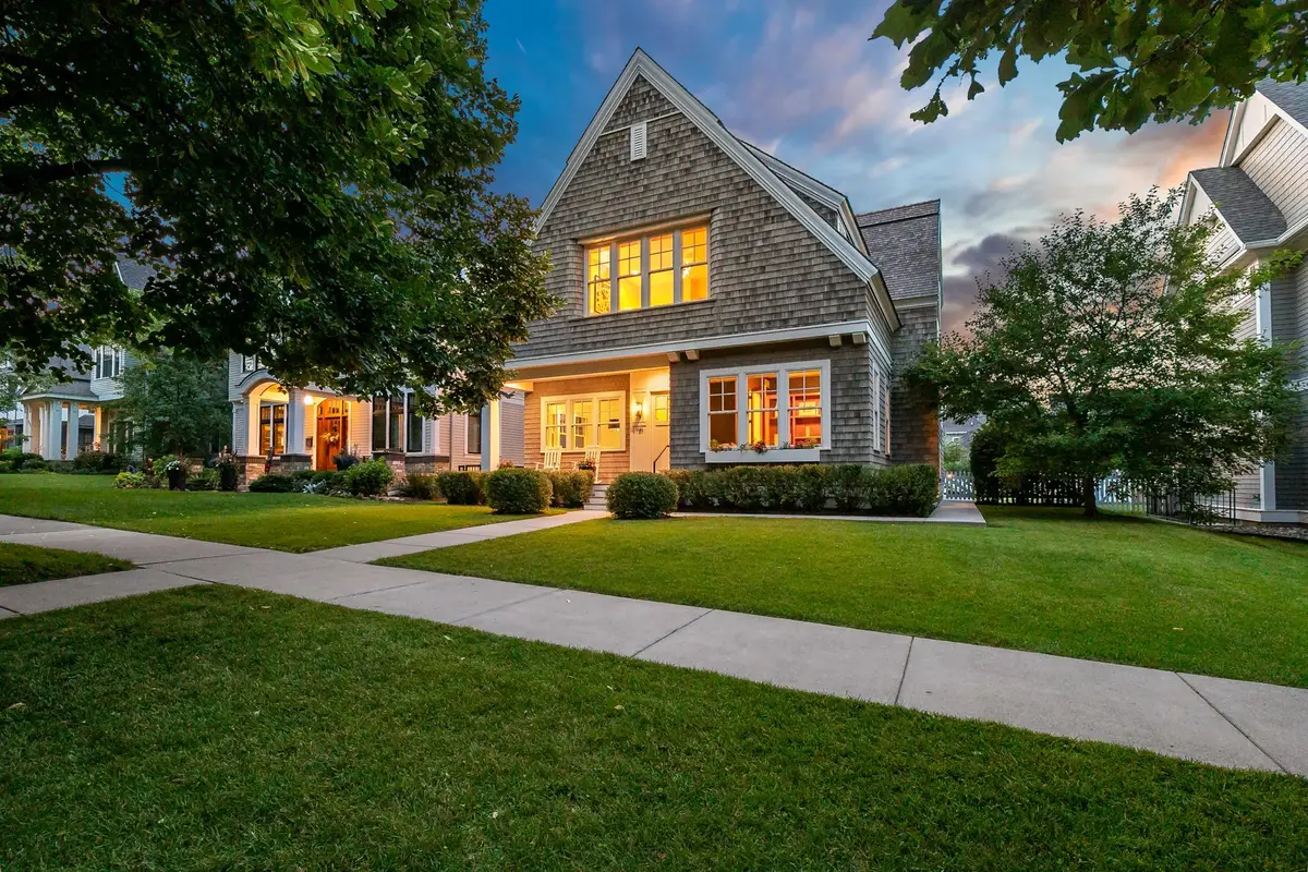 721 Osceola Avenue, Saint Paul, MN 55105 - #1