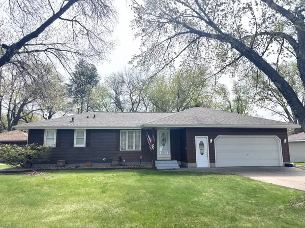 10621 Washington Boulevard Ne, Blaine, MN 55434