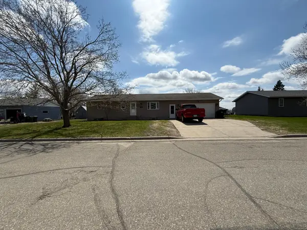 809 10th Street S, Sauk Centre, MN 56378