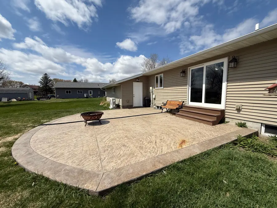 809 10th Street S, Sauk Centre, MN 56378 - #3