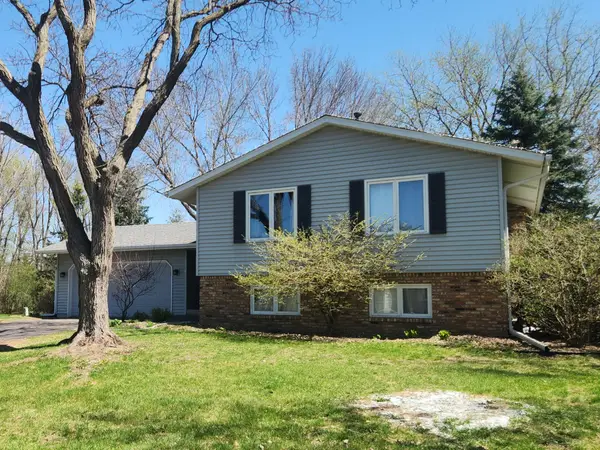5870 Daniel Court, Shoreview, MN 55126