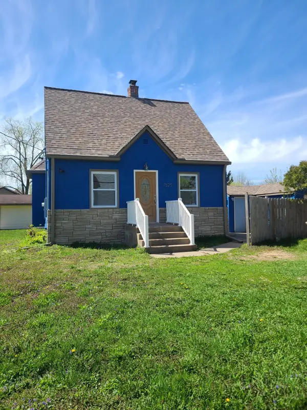 7525 Brunswick Avenue N, Brooklyn Park, MN 55443