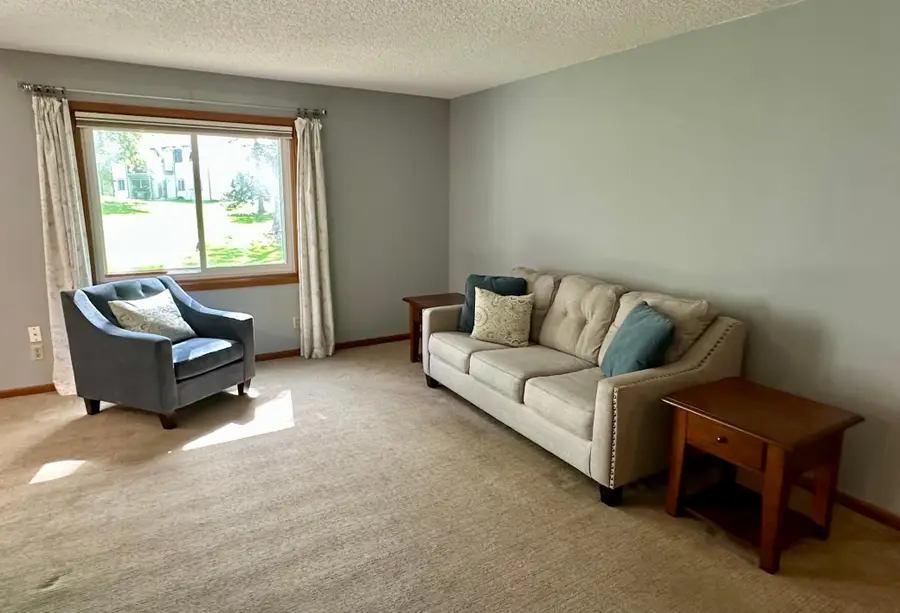 4324 Buckingham Court, Vadnais Heights, MN 55127 - #3