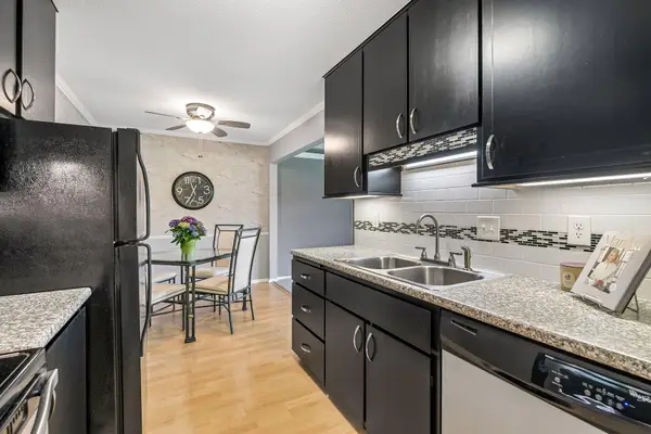 4380 Brookside Court #116, Edina, MN 55436