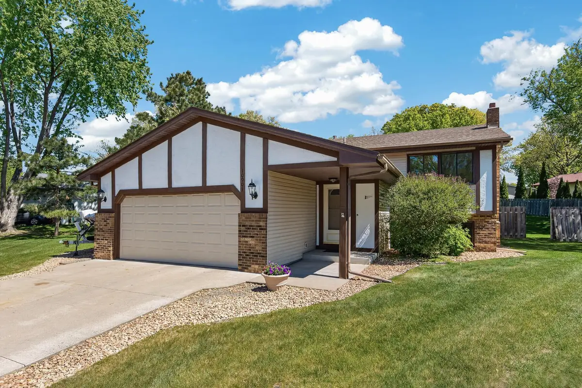 10901 Eagle Street Nw, Coon Rapids, MN 55433 - #1