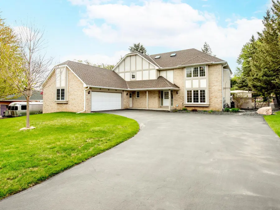 1009 Stratford Road, Mendota Heights, MN 55118 - #3
