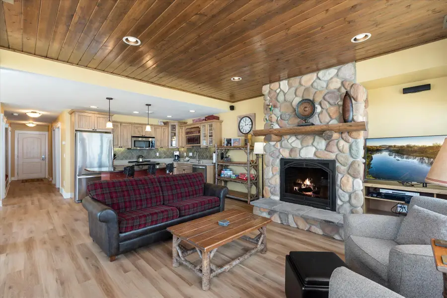 6940 Beach View Lane Nw #220-1 Trappers Landing Lodge, Whipholt, MN 56452 - #3
