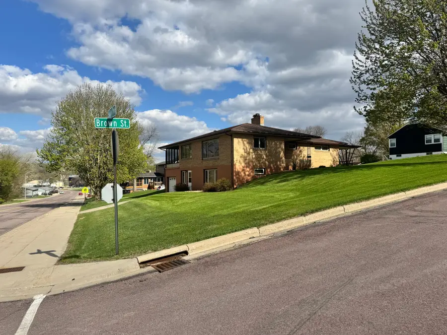 824 Brown Street, Jackson, MN 56143 - #3