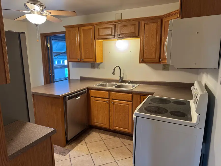238 Macarthur Street E, South Saint Paul, MN 55075 - #3