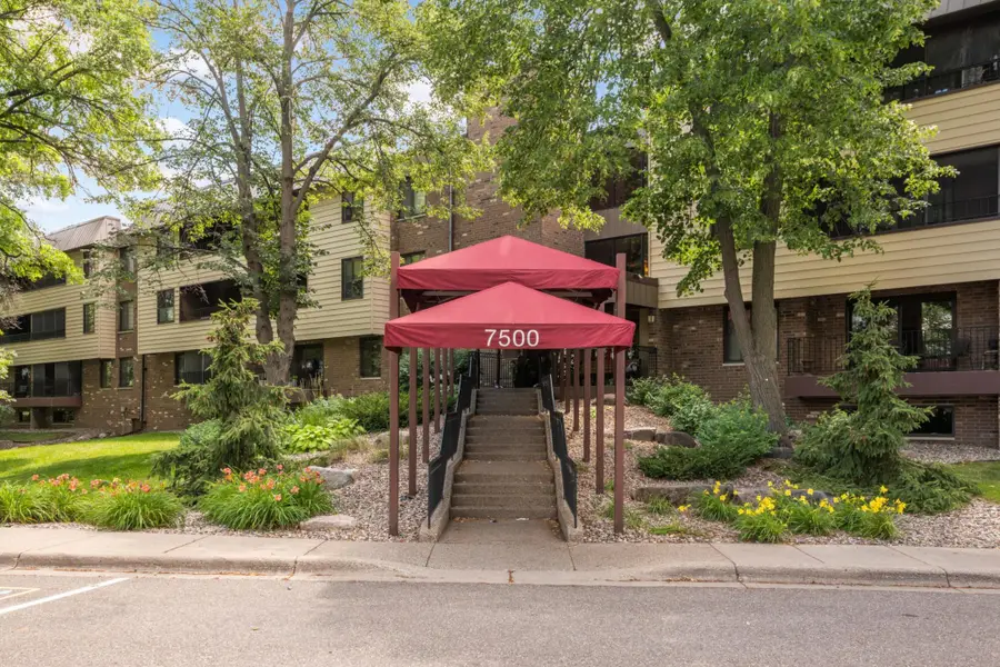 7500 Cahill Road #304C, Edina, MN 55439 - #3