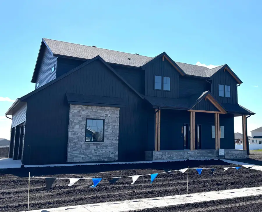6601 Selkirk Drive S, Fargo, ND 58104 - #2