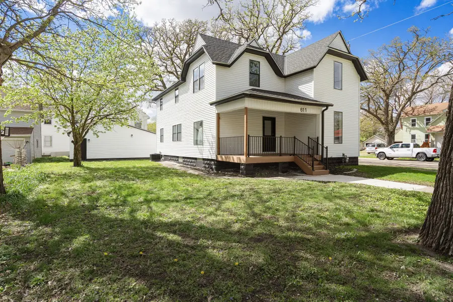 611 3rd Street Nw, Austin, MN 55912 - #3