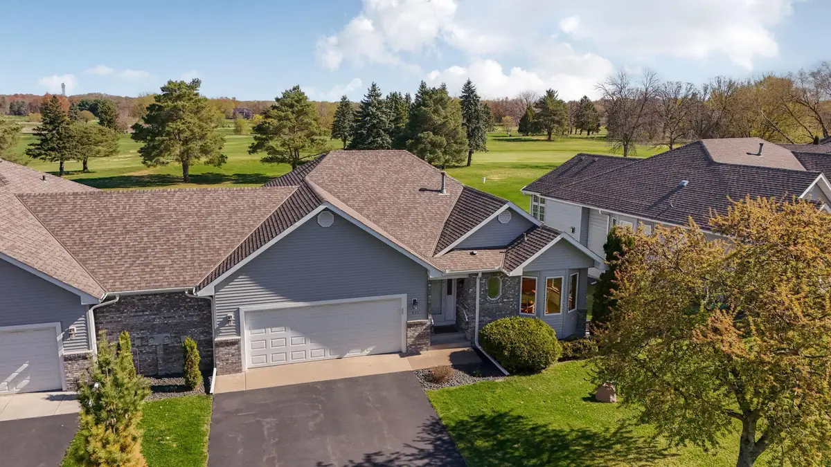 911 138th Lane Ne, Ham Lake, MN 55304 - #1
