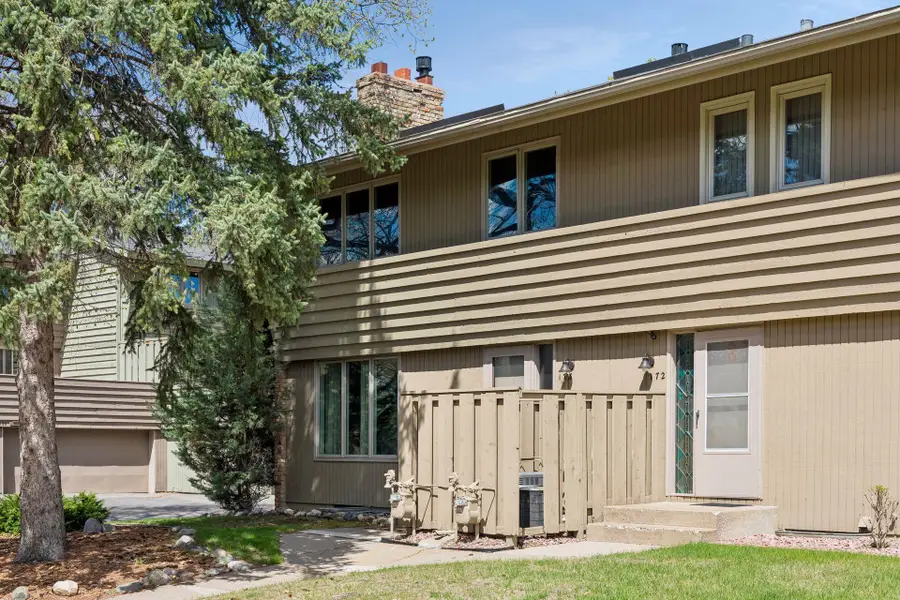 173 Windsor Lane, New Brighton, MN 55112 - #2