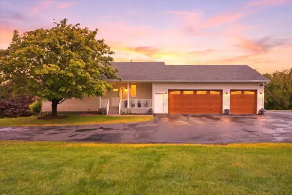 765 Oriole Lane, Hudson, WI 54016