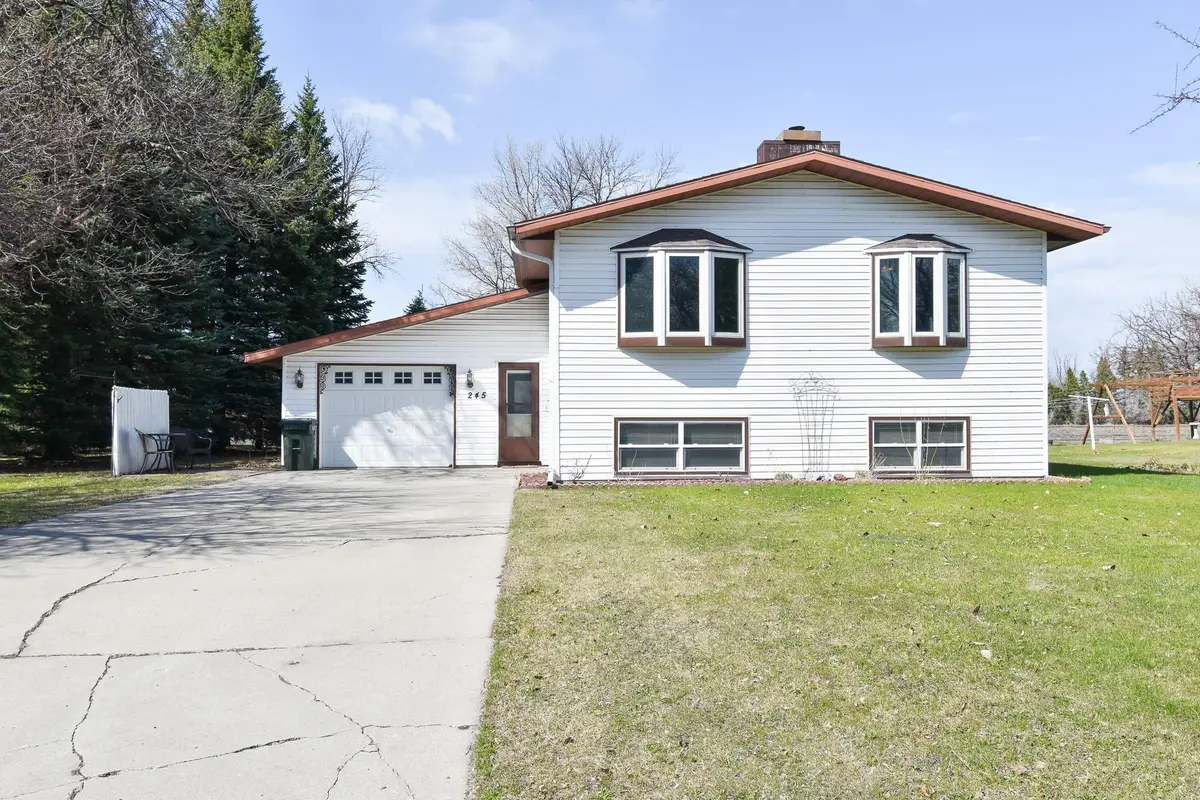 245 E Pleasant Avenue, Warren, MN 56762 - #1