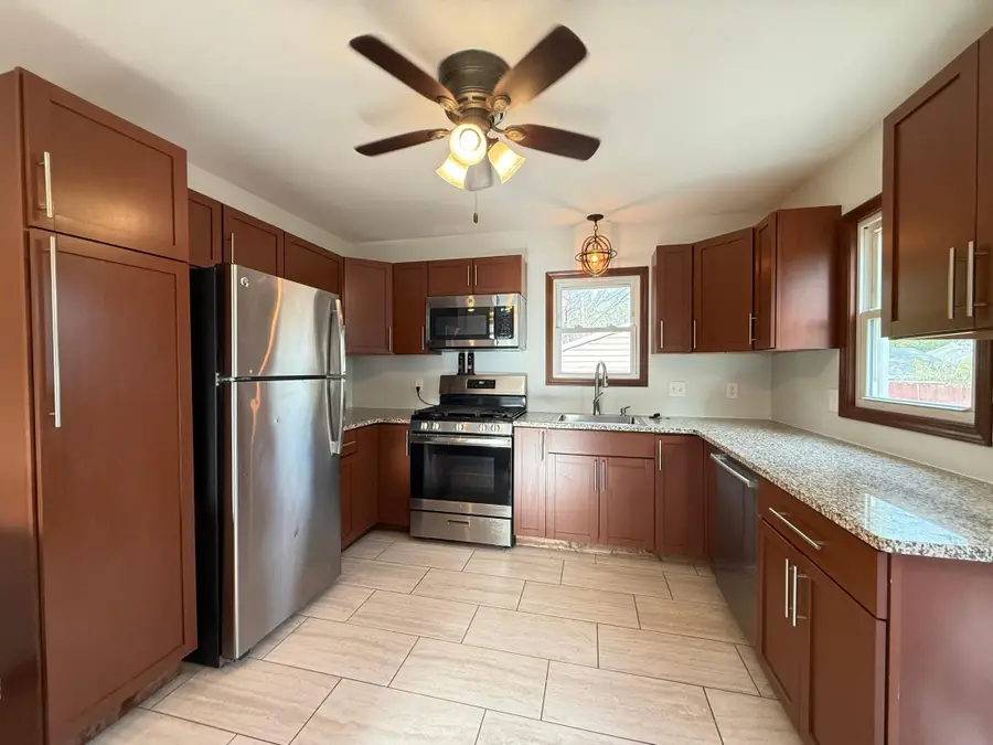 416 14th Avenue Ne, Rochester, MN 55906 - #2
