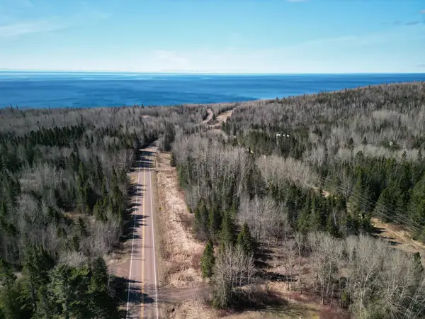 2983 County Rd 7, Grand Marais, MN 55604