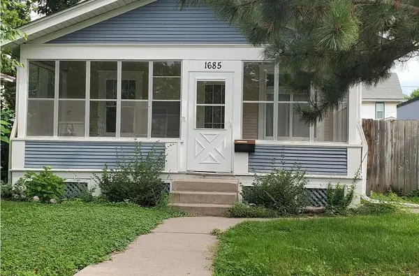 1685 Selby Avenue, Saint Paul, MN 55104