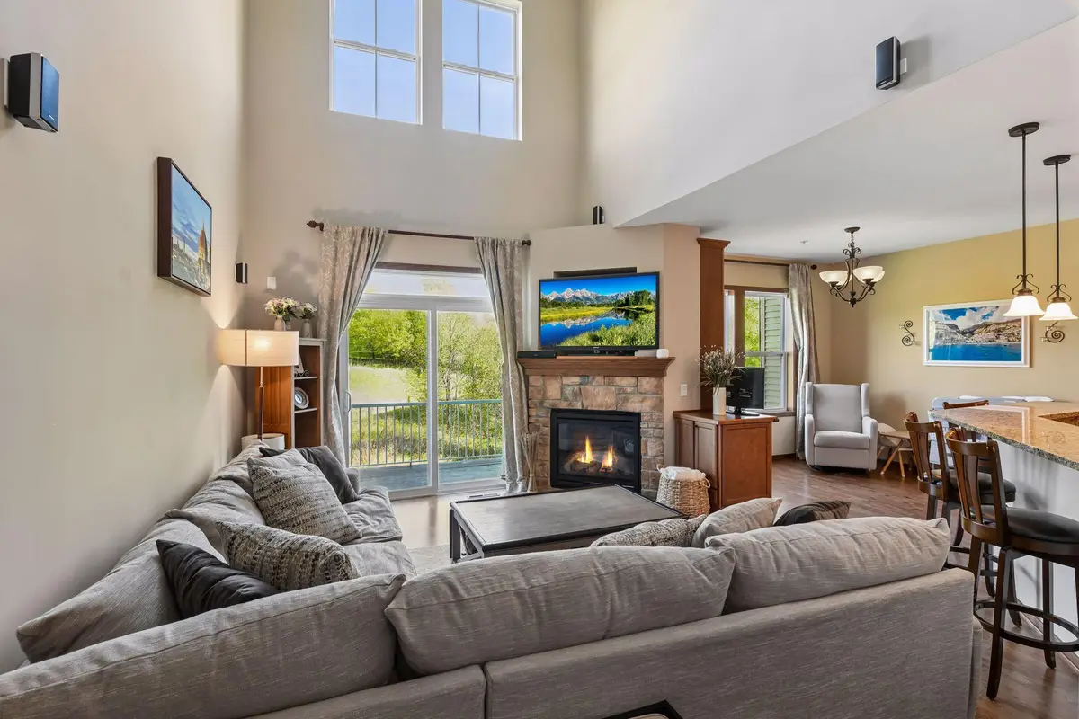 1932 Commonwealth Boulevard, Chanhassen, MN 55317 - #1