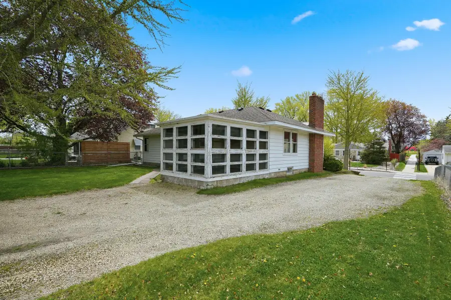 1633 Rome Avenue, Saint Paul, MN 55116 - #2