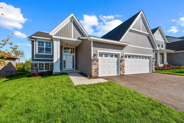 1952 Lusitano Street, Shakopee, MN 55379