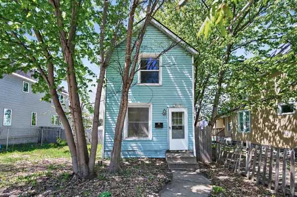 3103 James Avenue N, Minneapolis, MN 55411