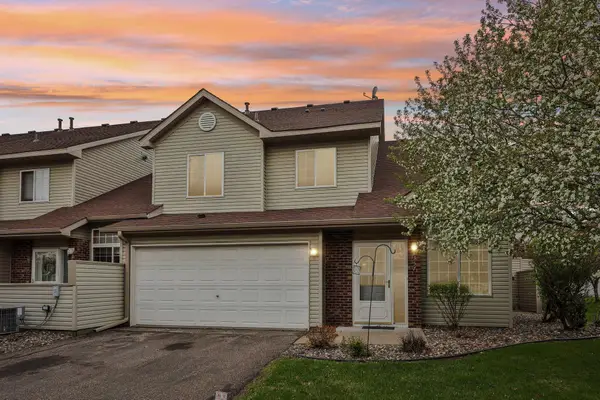2357 Oakridge Circle, Hudson, WI 54016