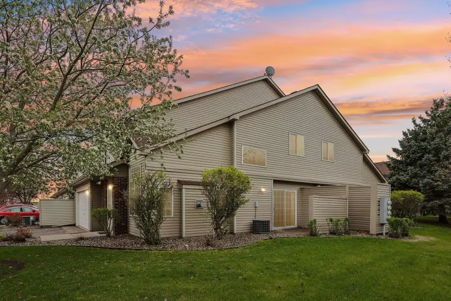 2357 Oakridge Circle, Hudson, WI 54016 - #2