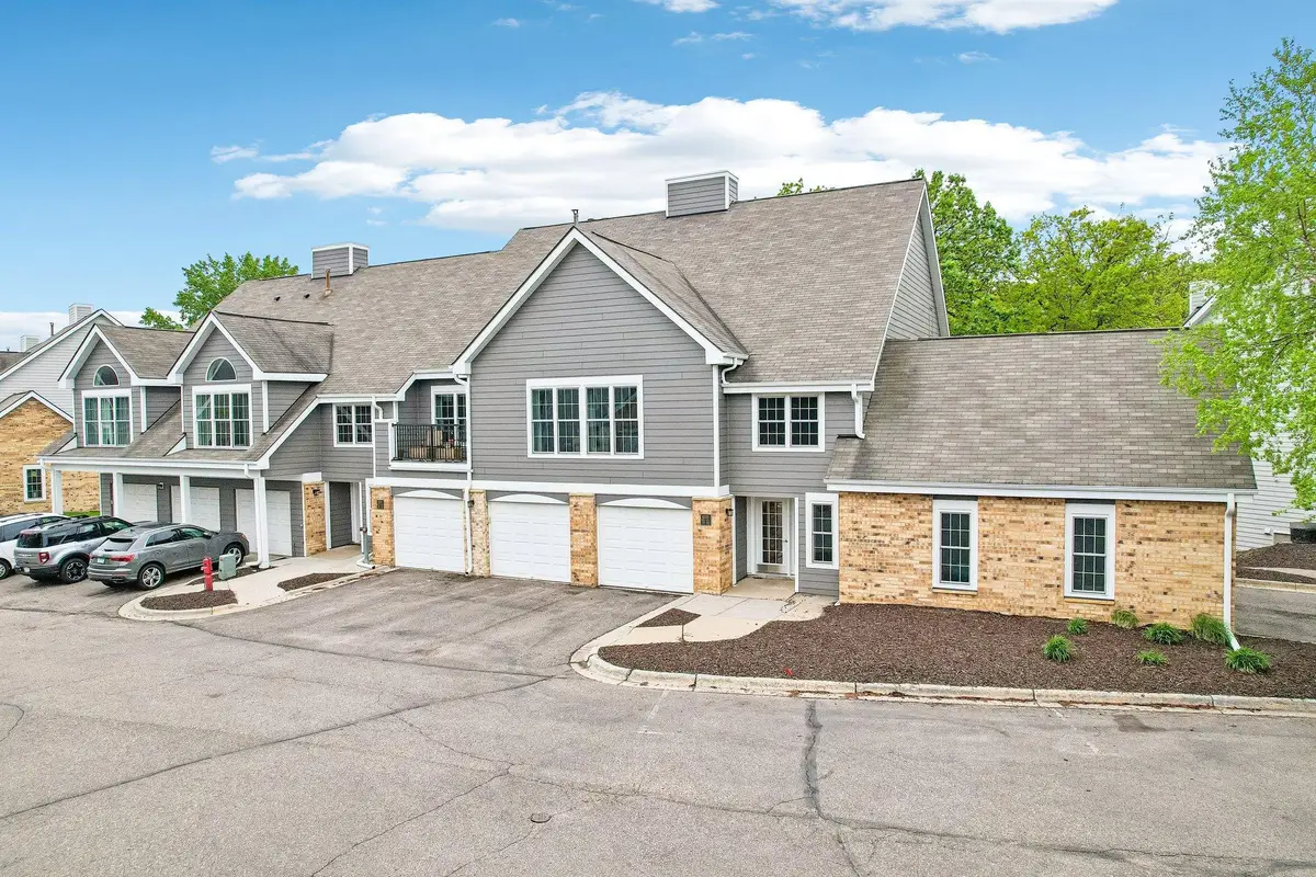 6030 Chasewood Parkway #201, Minnetonka, MN 55343 - #1