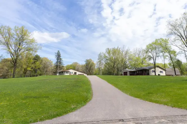 13822 44th Street N, Stillwater, MN 55082