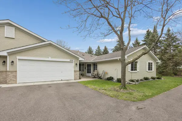 8541 Stratford Lane, Brooklyn Park, MN 55443