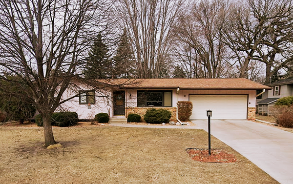 5296 83rd Avenue N, Brooklyn Park, MN 55443