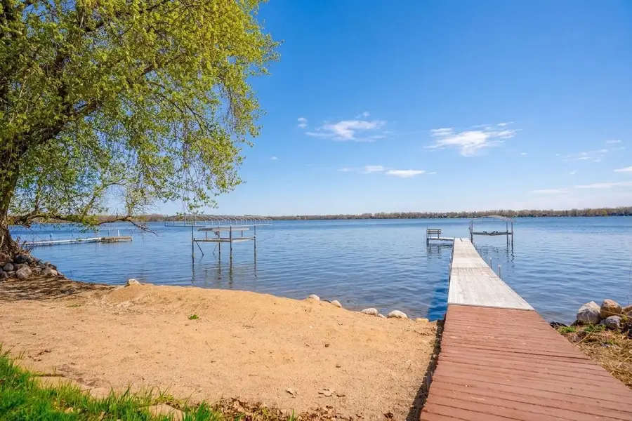 5979 24th Street Ne, Willmar, MN 56201 - #3