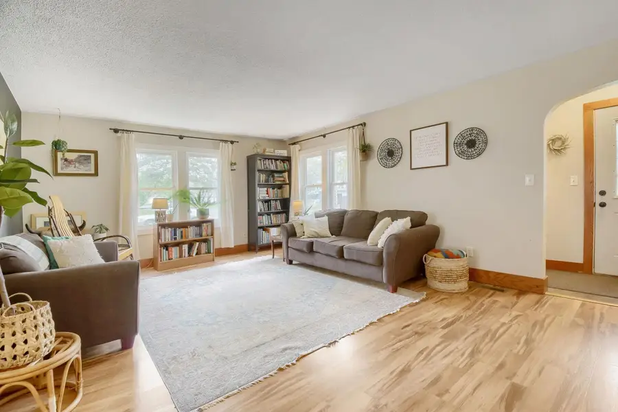 527 W Division Street, River Falls, WI 54022 - #3