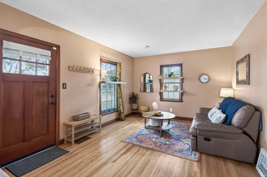 721 Parkway Drive, Saint Paul, MN 55106 - #3