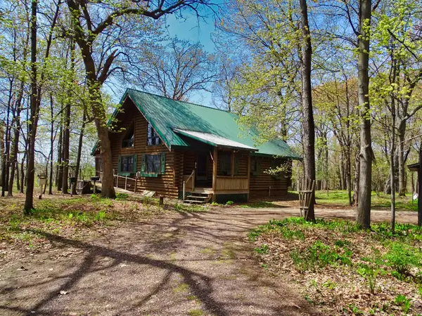 W7048 County Road D, Arkansaw, WI 54721