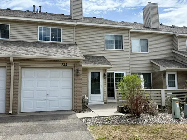 13161 Meadowood Way Nw #123, Coon Rapids, MN 55448