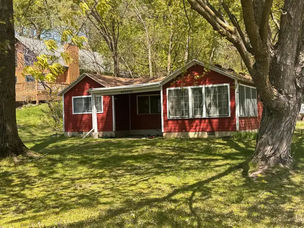 6205 French Lake Way, Faribault, MN 55021