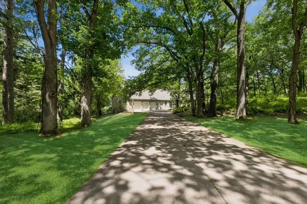 7 Mallard Lane, North Oaks, MN 55127