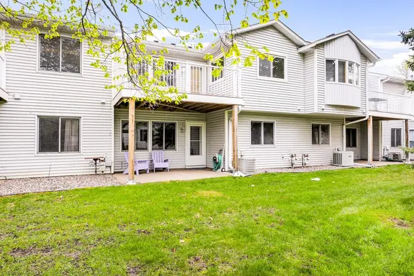 8786 Norway Street Nw, Coon Rapids, MN 55433