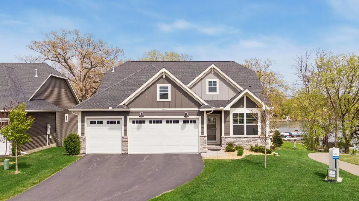 29311 Kenwood Way, Chisago City, MN 55013 - #1