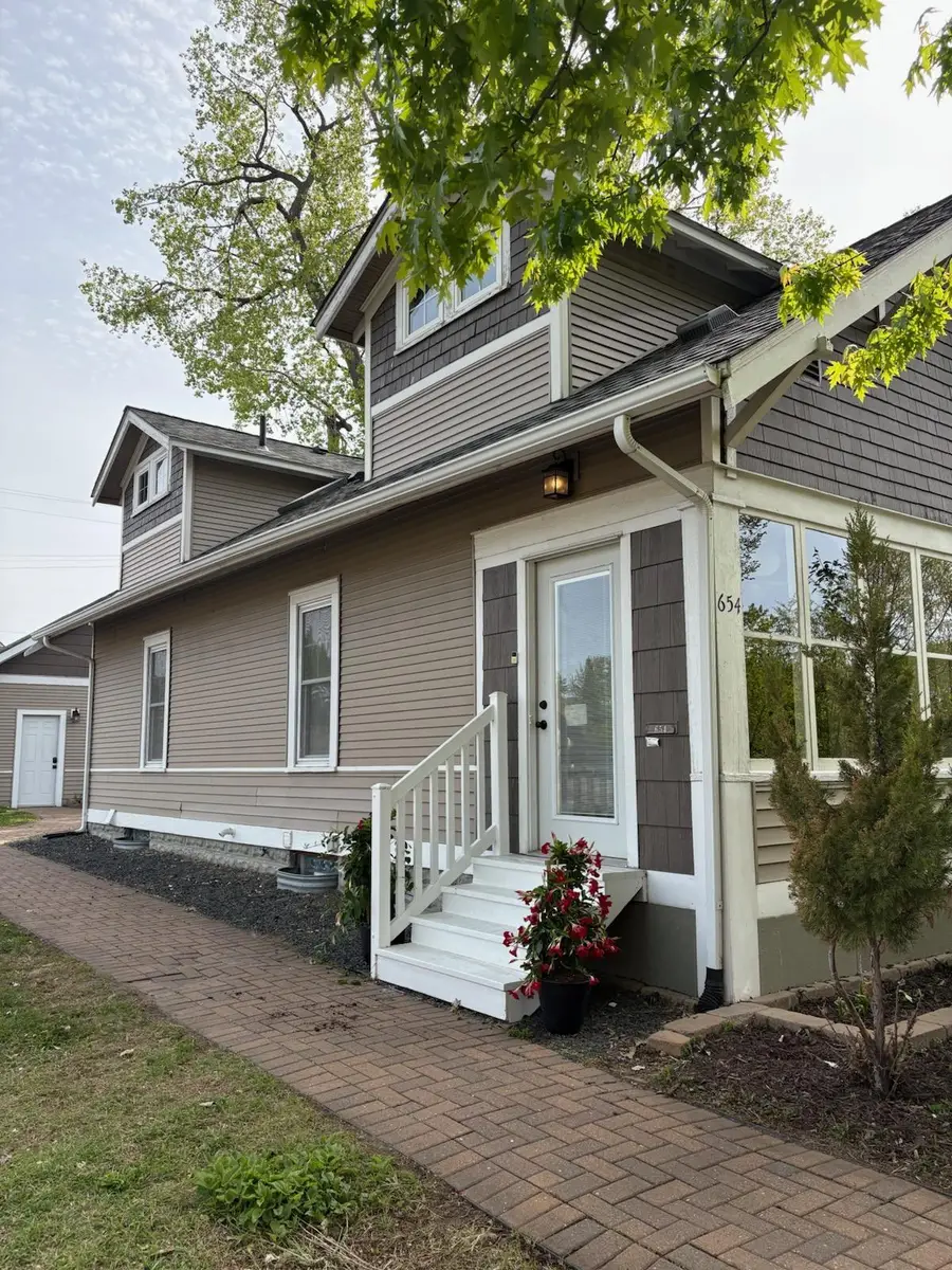 654 Carroll Avenue, Saint Paul, MN 55104 - #3
