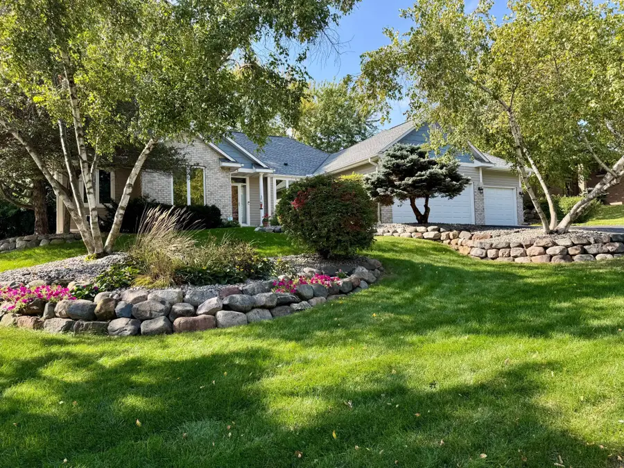 11272 Kenworth Lane, Lakeville, MN 55044 - #2