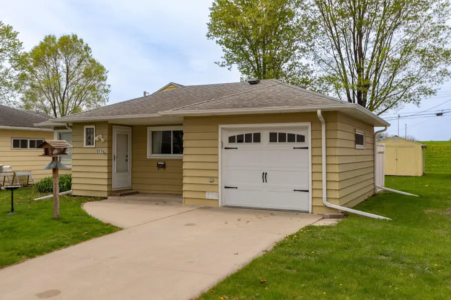 911 13th Avenue Nw, Rochester, MN 55901 - #2