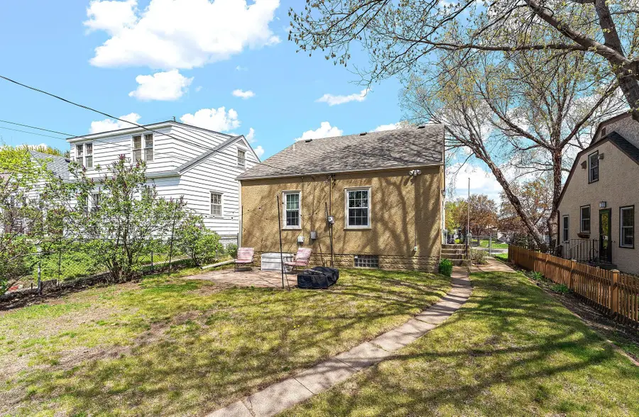 1216 Jessamine Avenue E, Saint Paul, MN 55106 - #3