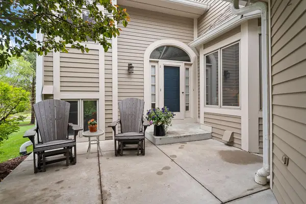 14925 45th Avenue N, Plymouth, MN 55446