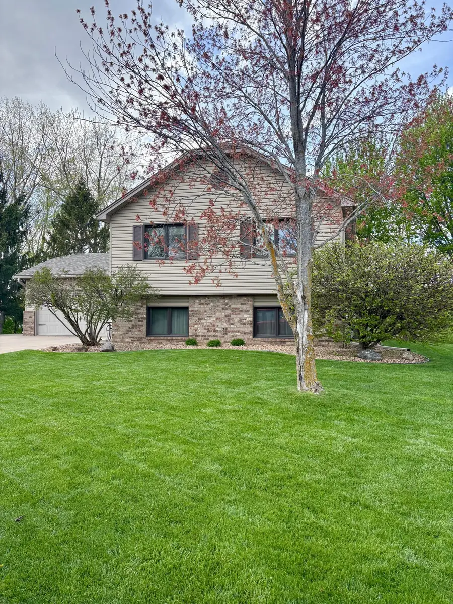1372 Granite Lane N, Oakdale, MN 55128 - #2