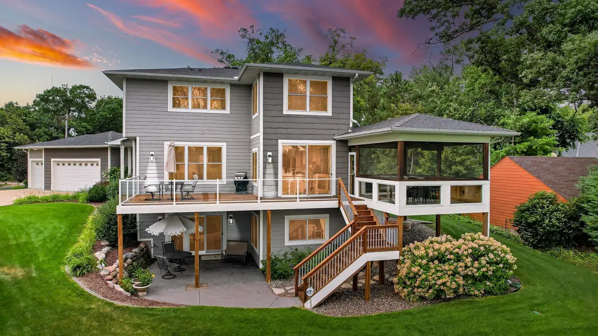 400 E Horseshoe Drive, Shoreview, MN 55126 - #1